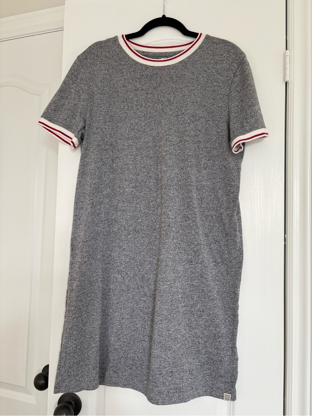 Sweater Neckline Identification